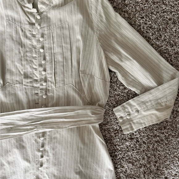 Vintage The J Peterman Company Button Up, tie back. - Picture 7 of 11